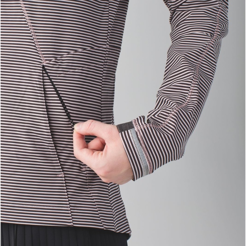 Lululemon Go The Distance Jacket - Picture 4 of 12